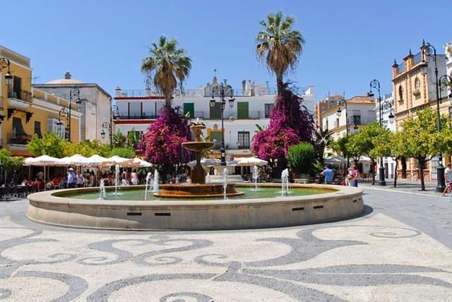 Апартаменти Convento De La Victoria Junto Al Cabildo Con Wifi Y Parking Gratis Санлукар-де-Баррамеда Екстер'єр фото